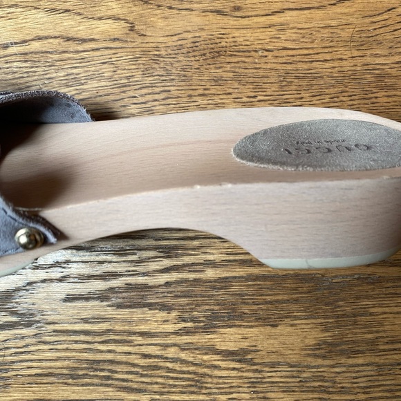 Gucci Blue Suade Horsebit Clog Sandals - Picture 13 of 13